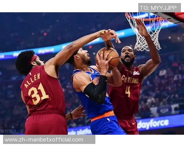 小莫布里与阿伦联手发力半场贡献21分6篮板助力球队争胜